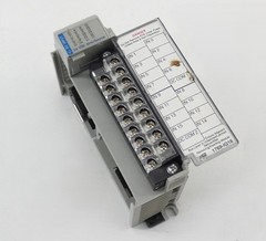 Allen-Bradley 1769-IQ16 Ser. A Compact I/O Input Module 24VDC F/W 3.1