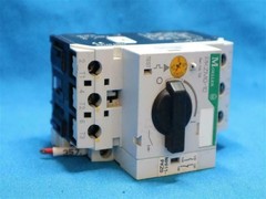 Moeller PKZM0-10 PKZM010 Motor Circuit Protector Breaker w/ NHI11-PKZ0