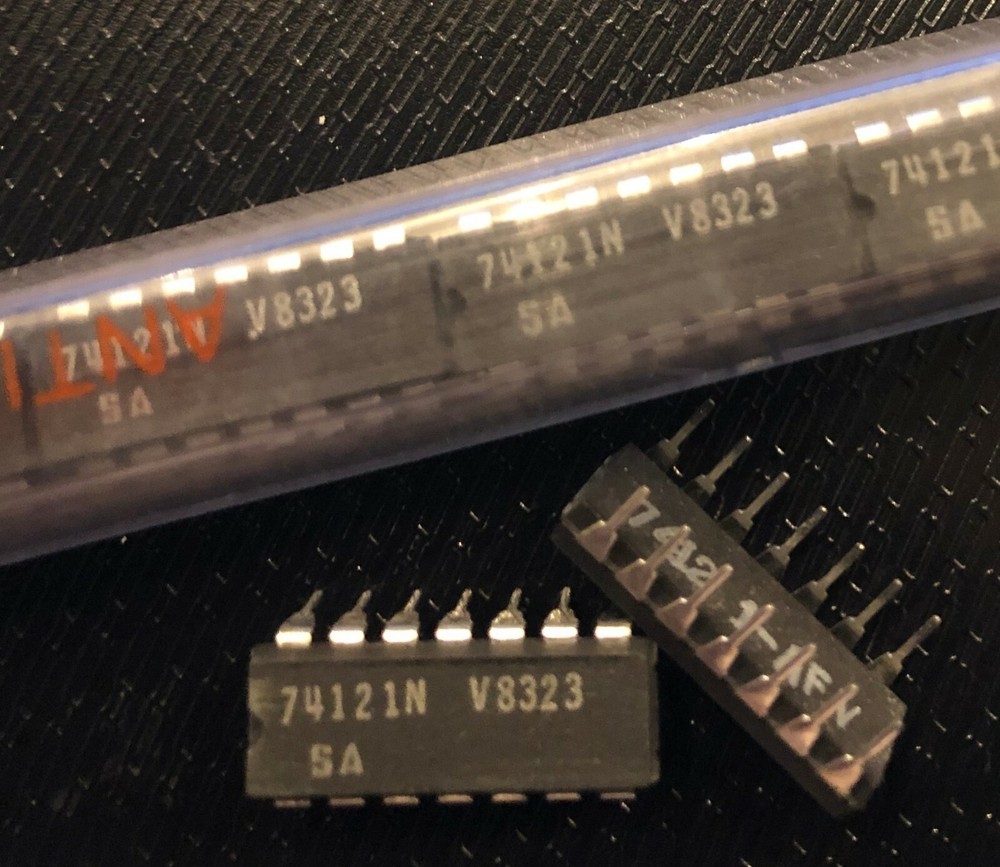 SIGNETICS N74121N 74121N Monostable Multivibrator 1-Func TTL PDIP14 NEW Qty.2