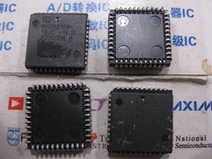 1X MACH210A-10JC-12JI IC PLCC44
