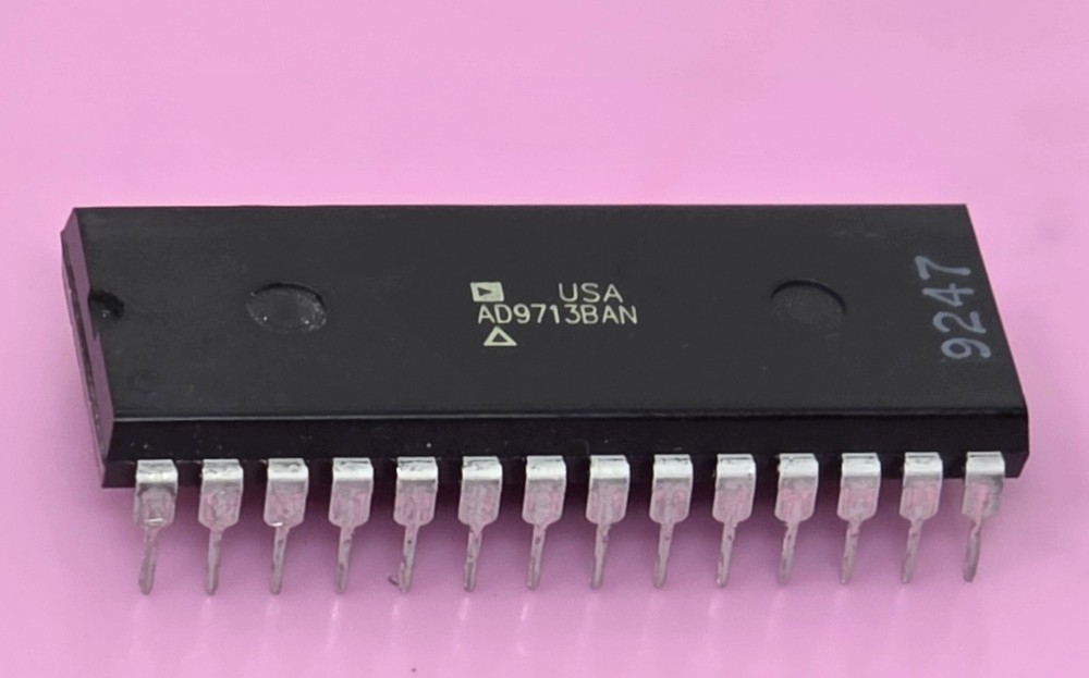 ANALOG DEVICES AD9713BAN 100 MSPS IC