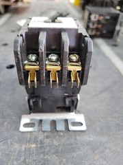 1) Cutler-Hammer C25DND330 30A 120V Coil