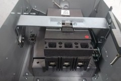 GE SB37EBG 240VAC 70 Amps 3 Poles 3 Phase Bus Plug