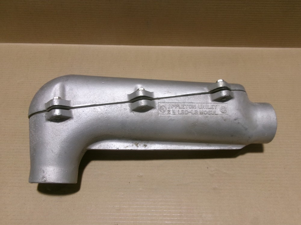 Appleton LBD-LB 2 1/2″ Type LB Unilet Conduit Body Mogul w/ Cover AK