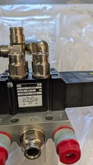 NORGREN V148611A-B200A 24V LALVES MANIFOLD .. AS IN PICTURE