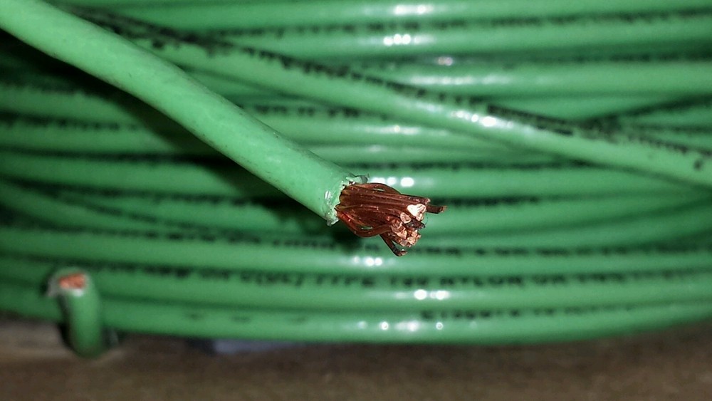 Lot Of 25FT Encore 106100905440 Copper Wire 10 AWG 600V T90 Green Nylon E156879