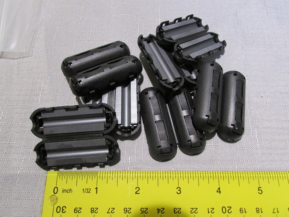 7 Pieces — Thorlabs Clamp-On EMI Filter New
