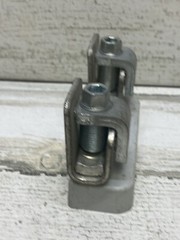 Siemens H64685-1 Insulated Neutral Block with Lugs 200A Nice