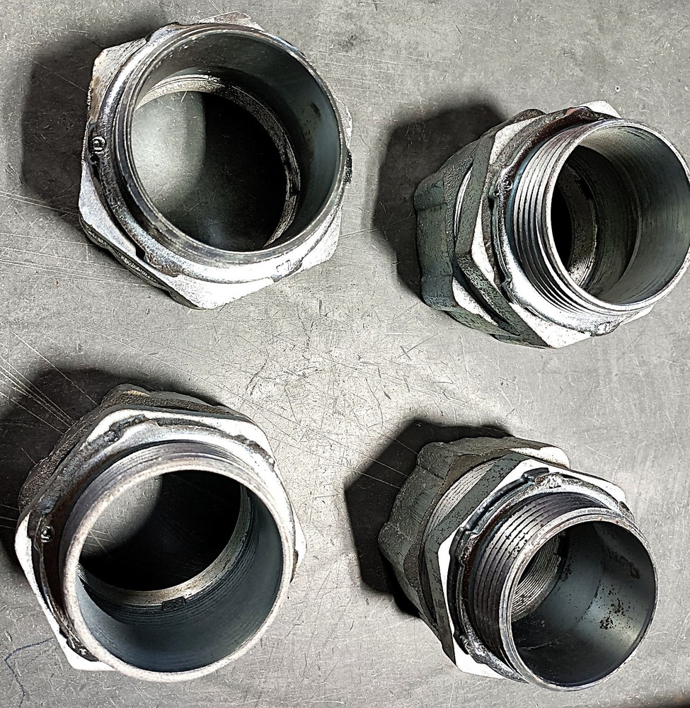 31250 OZ Gedney 31-250 2-1/2 MALL COMP CNDCONN NEW