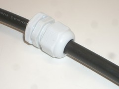 MPJ 31510HD 0.43″ WATER RESISTANT CABLE GROMMET GLAND FEED-THROUGH RG-8 COAX 2PC