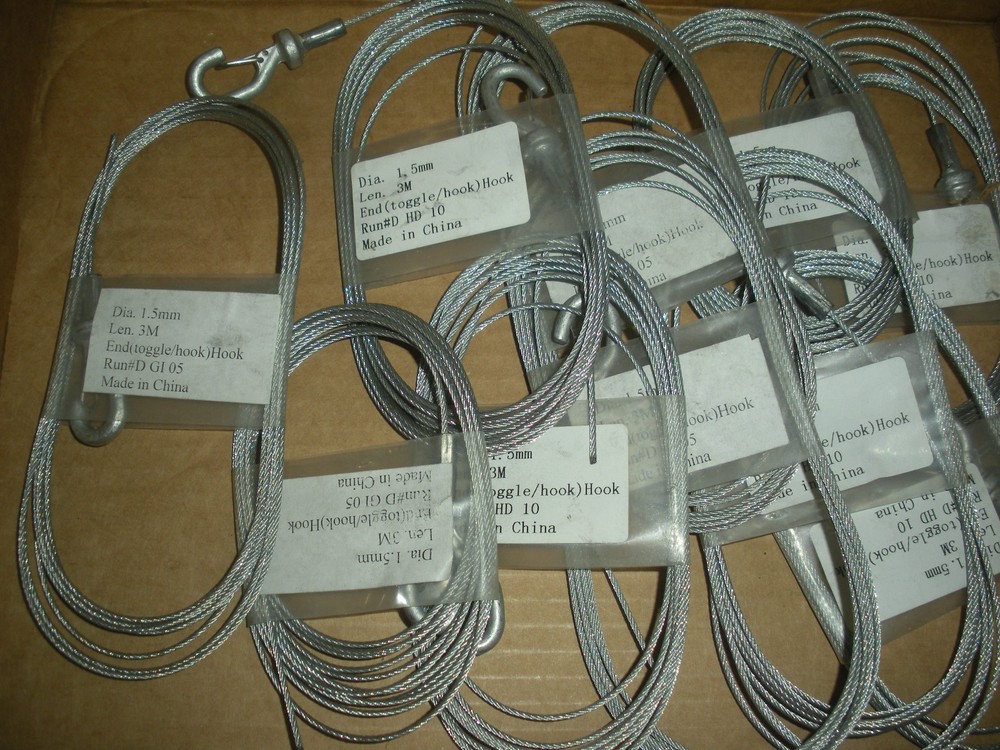 1.5mm diameter cable 3 Meter length w/ toggle hook end Nvent Caddy lot of 10