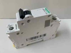 3PCS LOT – Schneider A9N61506 miniature circuit breaker- 60H -1 pole-6A-C curve