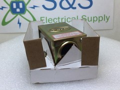 Dwyer 1900-5-MR Differential Pressure Switch