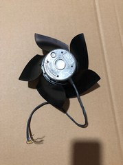 1PC New Cooling Fan M2D068-CF Y400V M2D068CF Expedited Ship