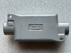 NEW Killark SWB-6 Device Box, 1″ Feed Through, Explosion Proof, Aluminum, 1 Gang