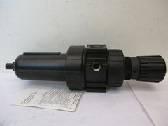 Parker Filter/Regulator #07E47A11AC P Max 250PSI Temp Max 175°F 80°C A896AES