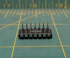 *Lot of 25* 14-Pin Dip Integrated Circuit HEF4013BP HNH8414 3