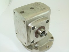 Boston Gear SSHF71850KTB5HSP1P16 Input HP 0.44 Output Torque 573 LB-IN