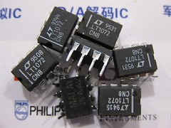1X LT1072CN8 1.25A High Efficiency Switching Regulator LT1072