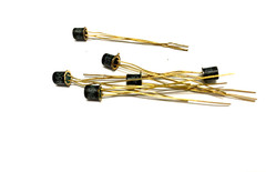 5 Pieces 2N945 PNP Audio to VHF Switch ECG159 BY MEGA