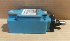 NEW HONEYWELL GLAC20C LIMIT SWITCH ENCLOSURE TYPE 1 , 4, 12, 13 AK
