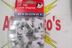 Gardner Bender PSM-1550, NM Cable Plastic Staples 1/2″, pkg of 25, masonry