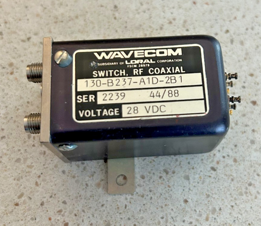 Wavecom RF Coaxial Switch SMA 28VDC Loral Microwave 130-B237-A1D-2B1