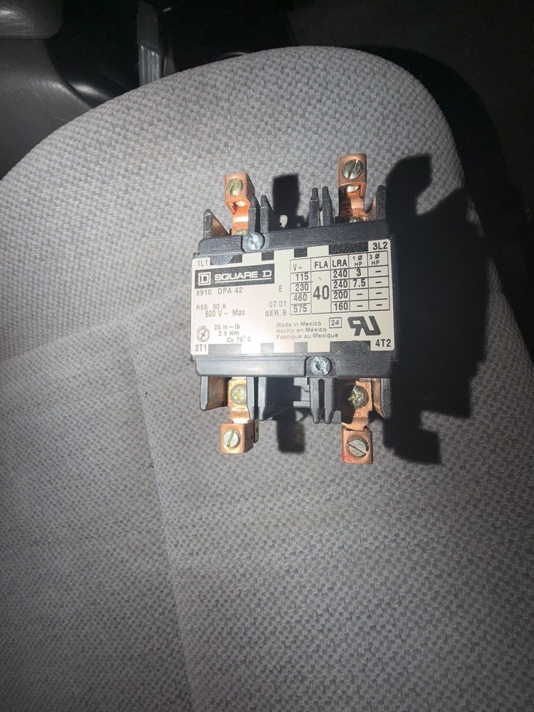 Square D 8910DPA42V14 Definite Purpose Contactor