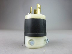 Leviton 4770-C Plug, 15A – NEW Surplus!