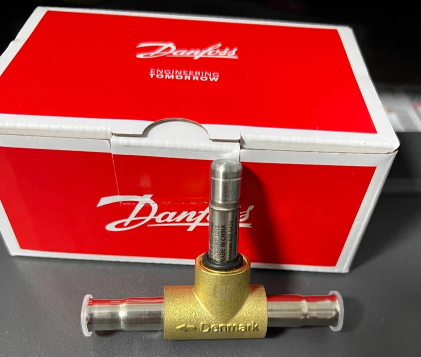 1PC- Danfoss 032F5046 Solenoid valve, EVU 6, Solder, ODF, 3/8 in- NEW