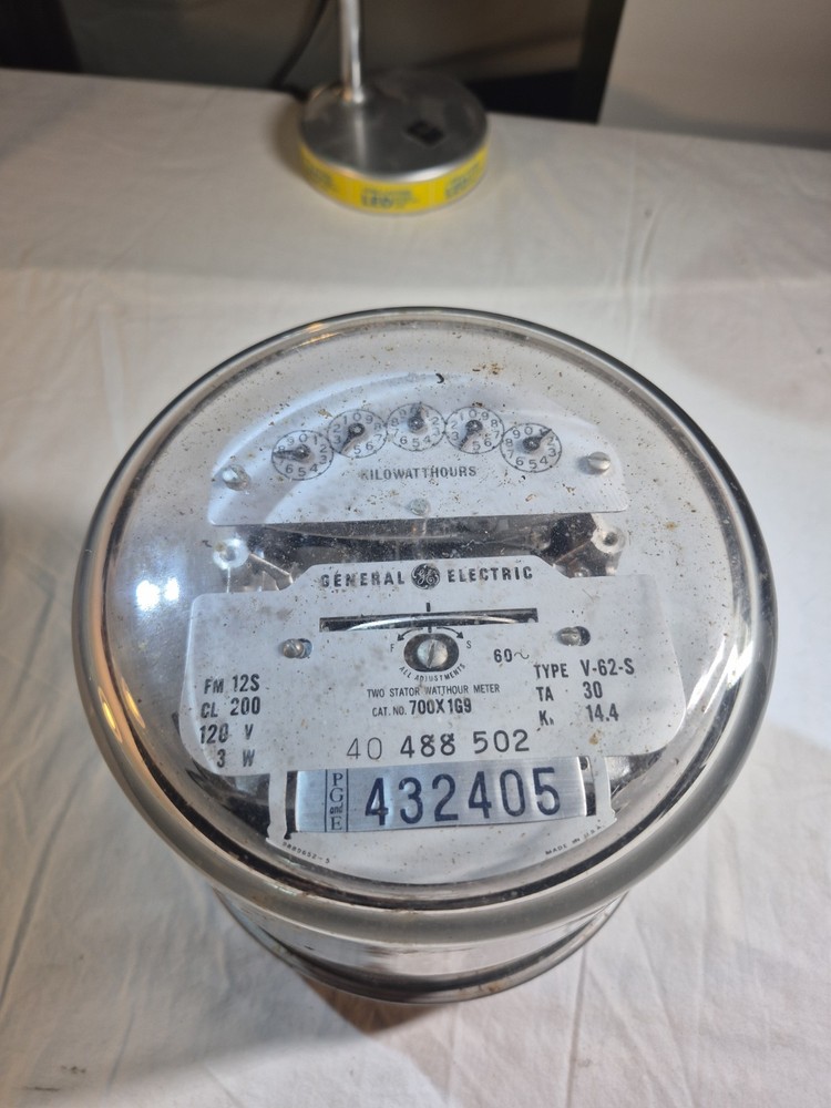 GE General Electric 700X1G9 Polyphase Two Stator Watthour Meter 60 Amp