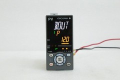YOKOGAWA Used UT32A-000-11-00 Digital Temperature Controller ELEC-I-3481=9B18