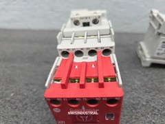 Lot of 2-ALLEN BRADLEY 700S-CF620EJC /A SAFETY RELAY W/ 700-CF310E* /A W/ 100S-F