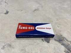 Tung-Sol No. 14 Flashlight Lamps Bulbs 2.47V .30A Miniature Screw Base