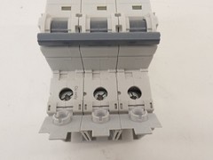 Siemens 5SJ4360-7HG41 Miniature Circuit Breaker 60A 3P 240V MCB – NEW Surplus!