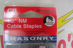 Gardner Bender PSM-1550, NM Cable Plastic Staples 1/2″, pkg of 25, masonry
