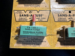 Sans-A-Fuse FA 1200-1 Circuit Breaker [Lot of 5] – NOS Vintage Bulk – 5A Thermal