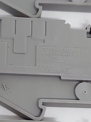 8 pcs Phoenix Contact PT 2,5-QUATTRO Terminal Block, 3209578 – NEW