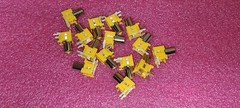 15 PCS SWITCHCRAFT PJRAN1X1U04 JACK T/H RTA RCA VIDEO YELLOW