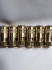 LOT OF 6 NEW PARKER B23E BRASS COUPLER 3/8″ NPTF
