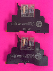 Allen Bradley 700-HK32Z24-4, 700-HK36A1, 700-HN121/2 &Omron G2R-2-SN [Lot of 4]