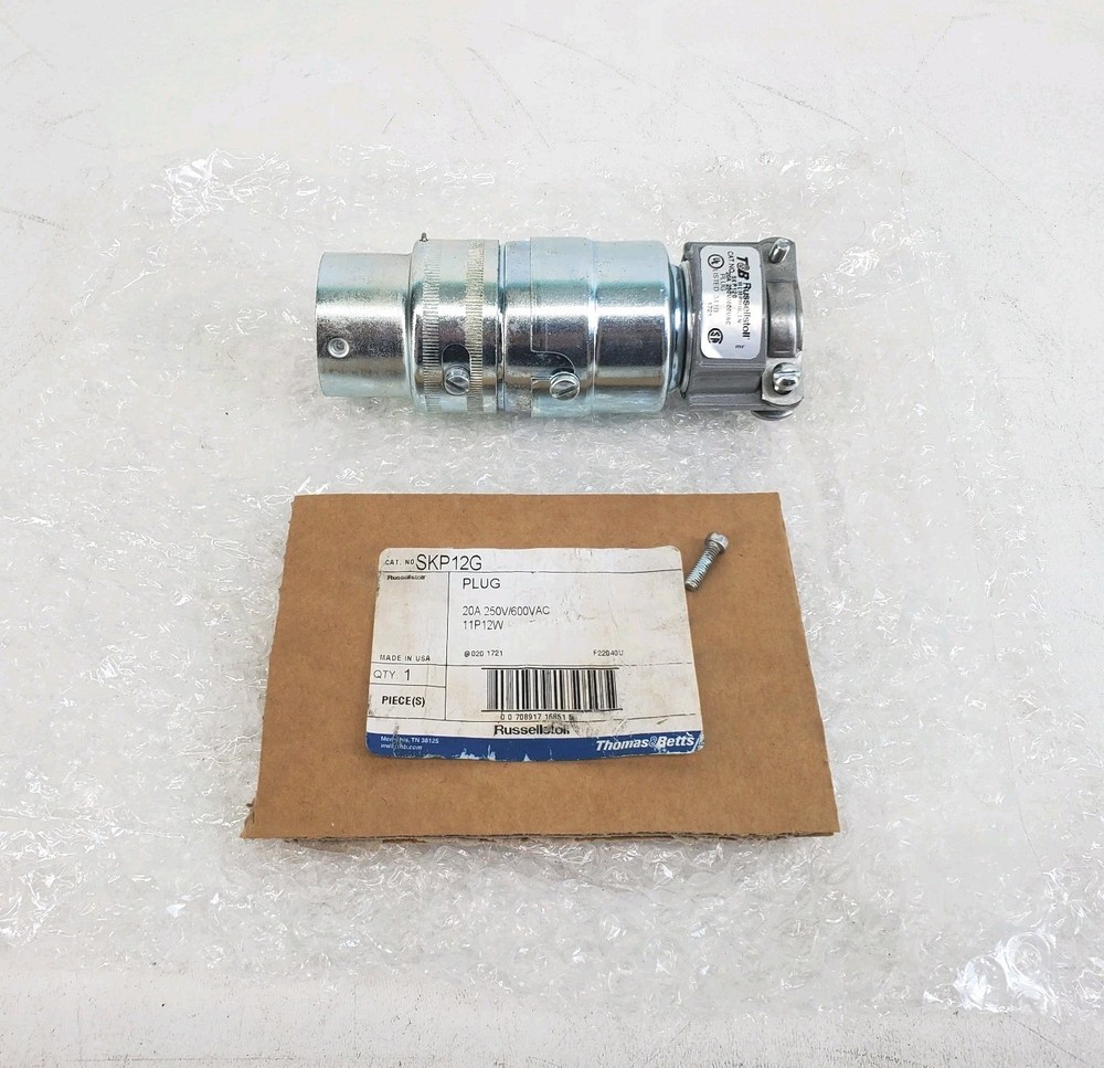 Russellstoll Thomas&Betts SKP12G 600 V 20 A 11P 12W Pin and Sleeve Plug NEW