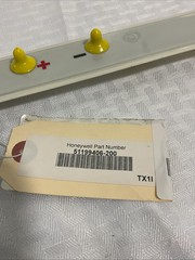 NEW Amphenol/ Honeywell 51403896-200 Busbar Electronic Connectors Distribution