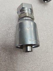Parker 10743-8-8 Fitting 1/2″ Hose X 1/2″ Female Swivel (4 Pieces)