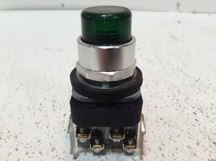 Allen Bradley 800T-QTH10G Green Illuminated Push Button 800TQTH10G 800T (TSC)