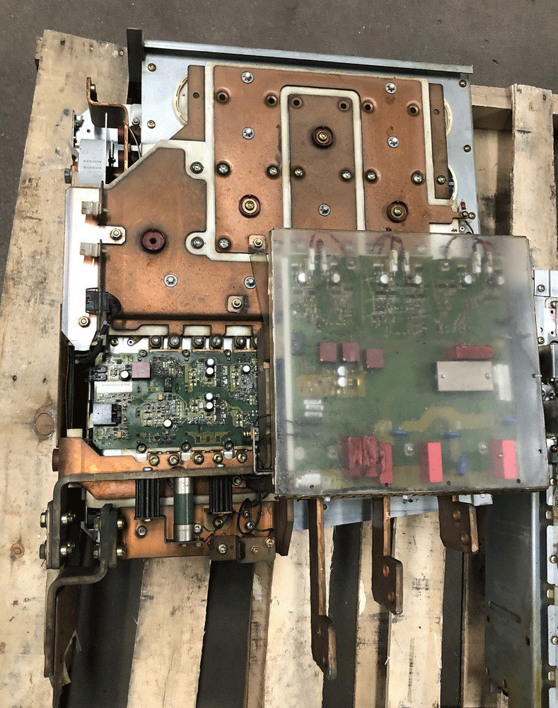 Siemens 6SL3351-1AE336-1BA0 SINAMICS AC Drive PowerBlock Rectifier 380-480V 605A