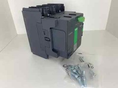 1PC-Schneider LC1G2254KUEN High power contactor 4 pole C-1 =440V/330A- Brand NEW