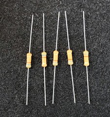DRALORIC 1000x Metal Film Resistors 560Ω G53 SC4 560 Ohm Tolerance 5%