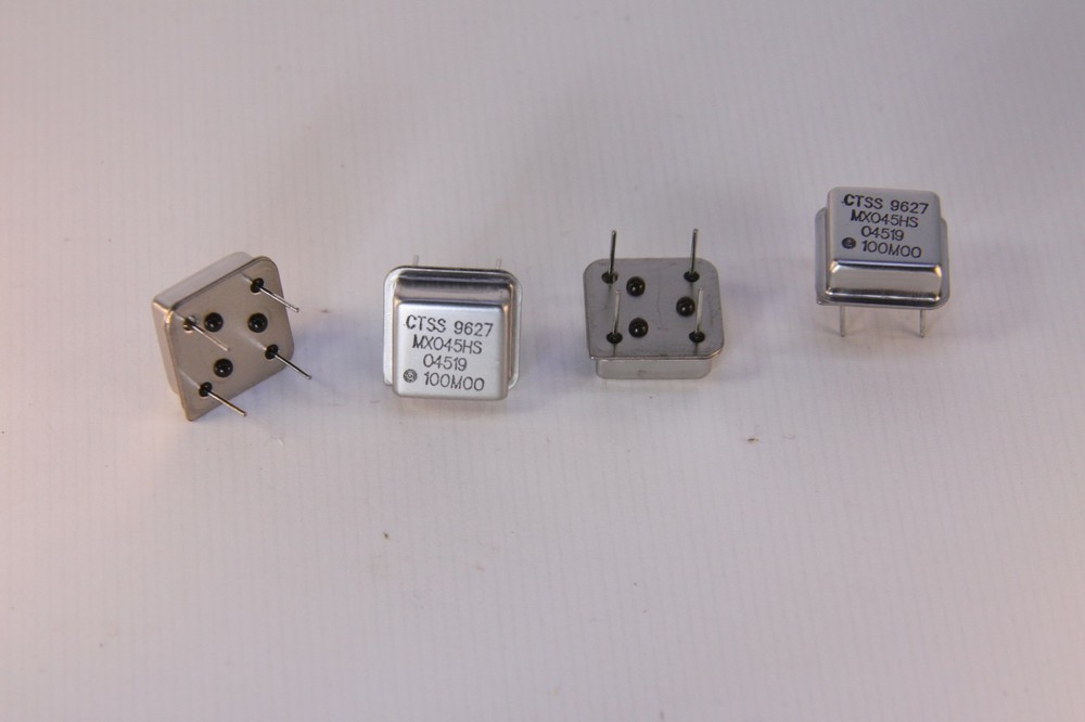 CTS CRYSTAL OSCILLATOR CTSS 9627MX045HS 100M00 100MHz 4 pc