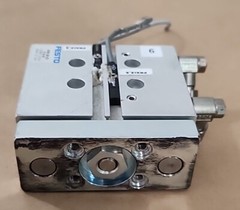 *PREOWNED* Festo DFM-20-25-P-A-GF Pneumatic Linear Slide 20mm Bore + Warranty!